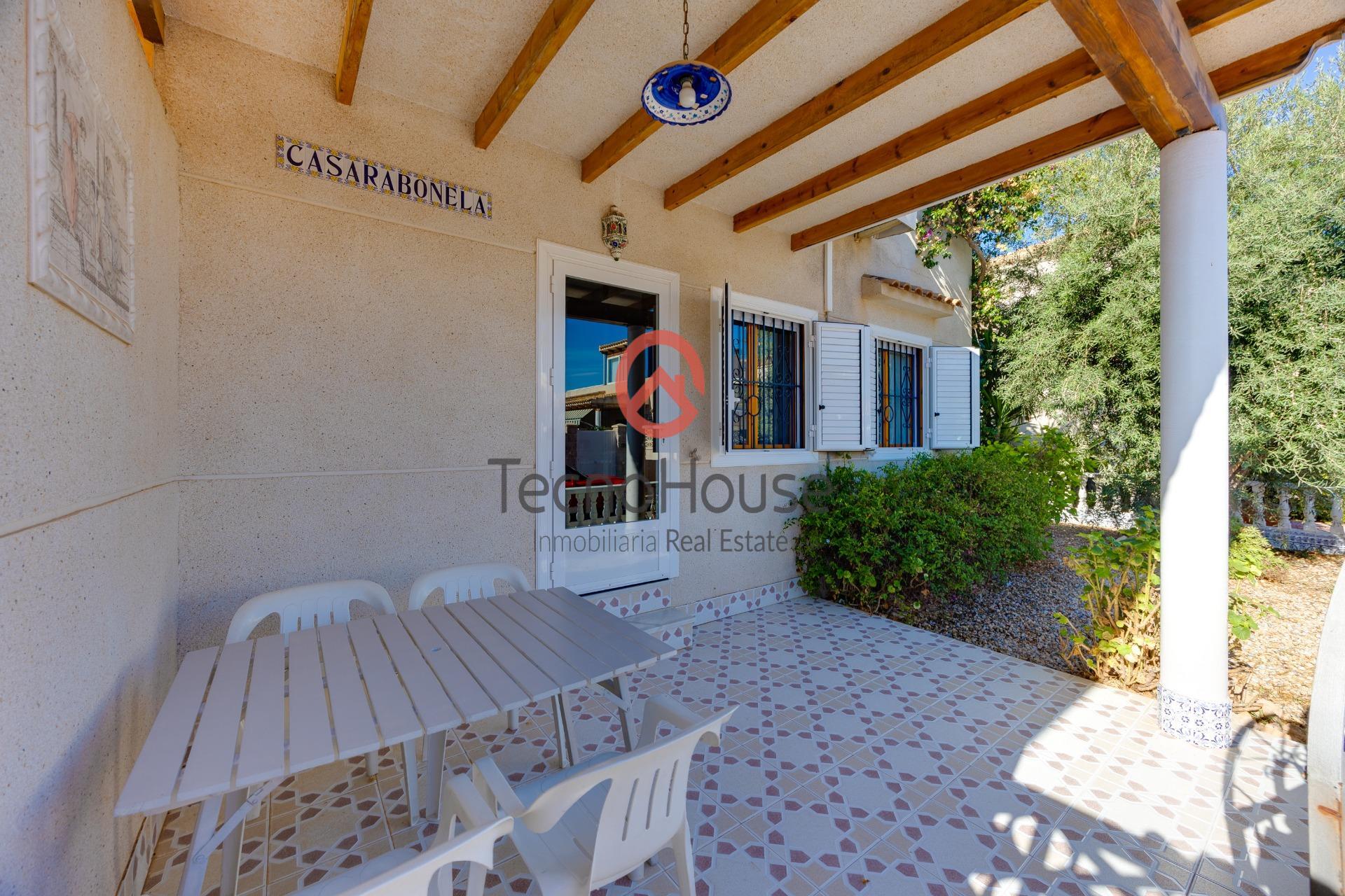 For sale - 3 Bedroom 3 Bathroom Semi Detached in Orihuela Costa - Playa Flamenca  - Alicante