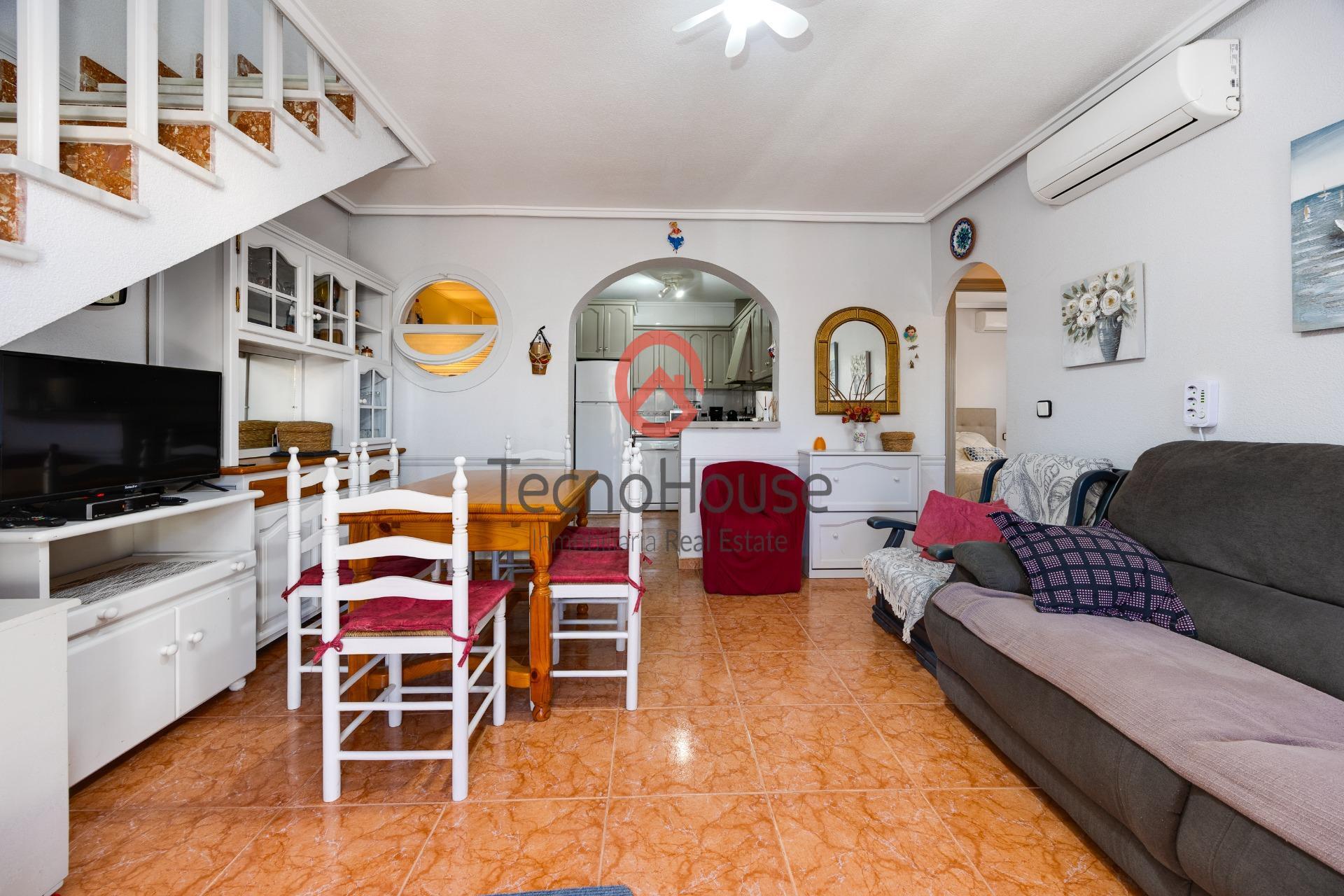 For sale - 3 Bedroom 3 Bathroom Semi Detached in Orihuela Costa - Playa Flamenca  - Alicante