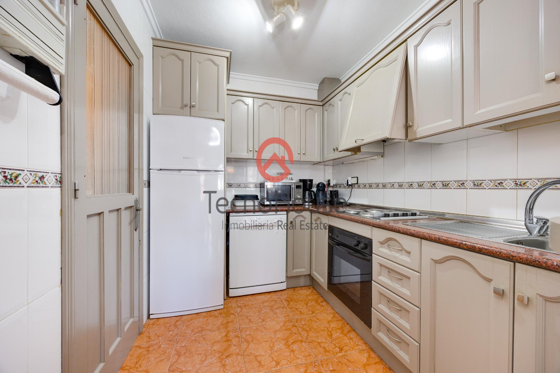 For sale - 3 Bedroom 3 Bathroom Semi Detached in Orihuela Costa - Playa Flamenca  - Alicante