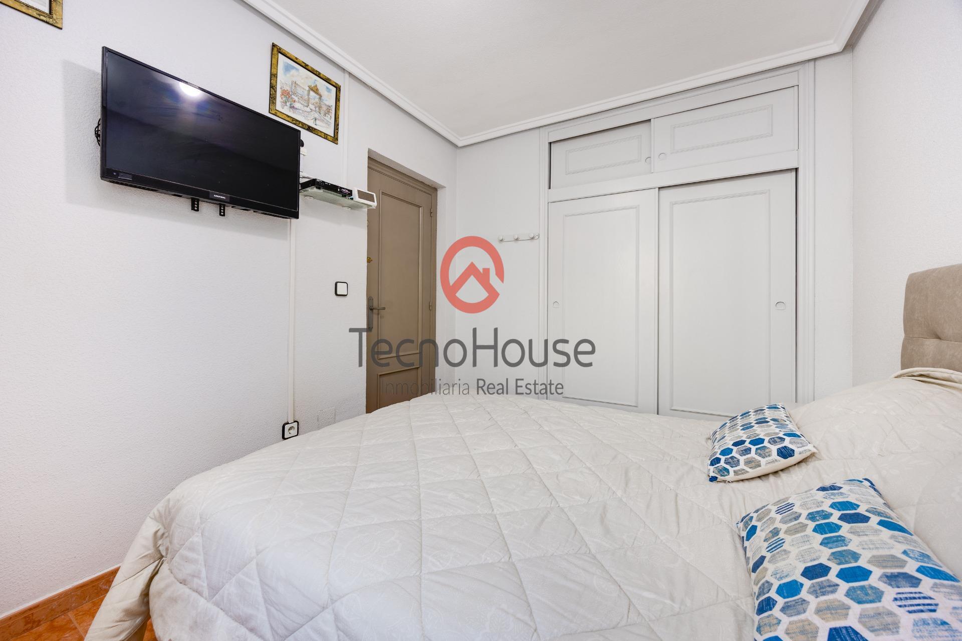For sale - 3 Bedroom 3 Bathroom Semi Detached in Orihuela Costa - Playa Flamenca  - Alicante