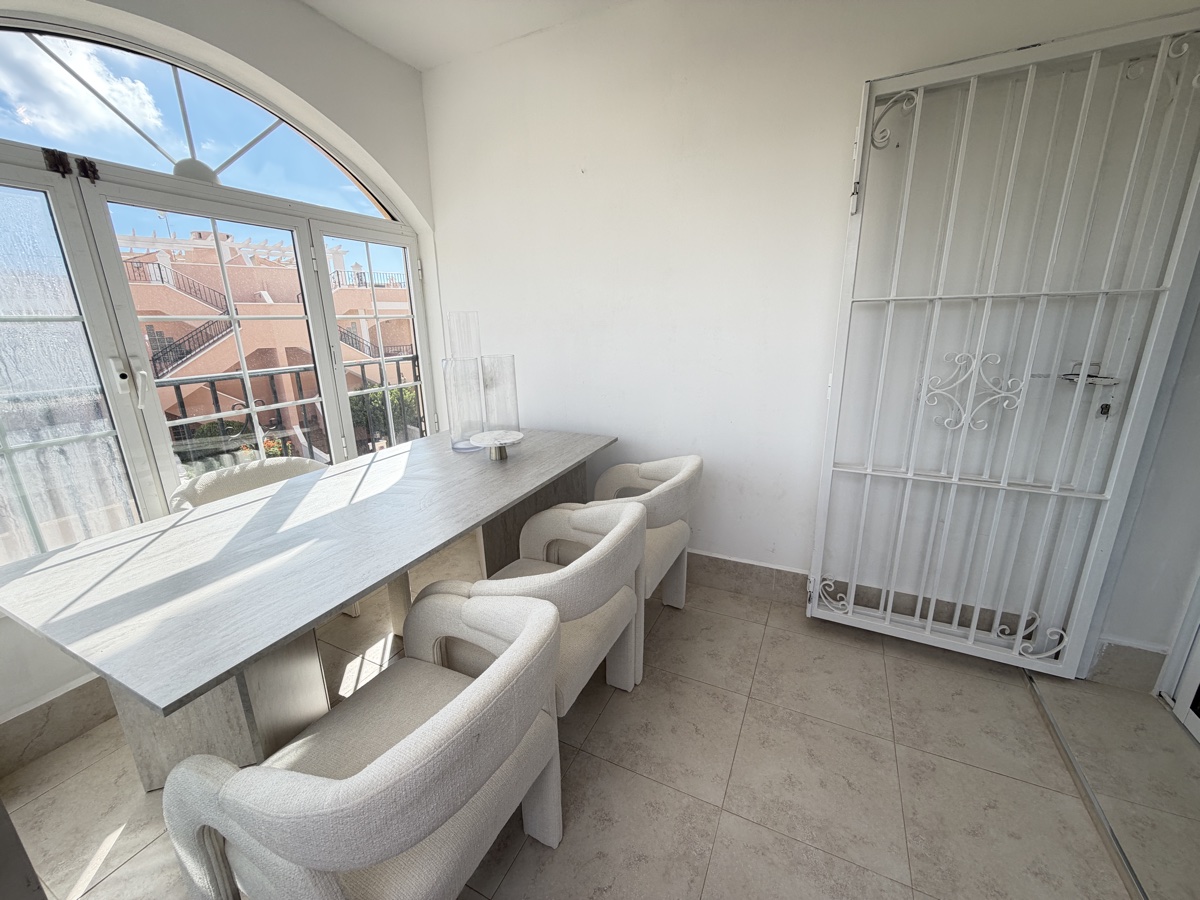 For sale - 2 Bedroom 1 Bathroom Top Floor Apartment in Lomas De Cabo Roig - , Lomas De Cabo Roig, Alicante, Spain - Alicante