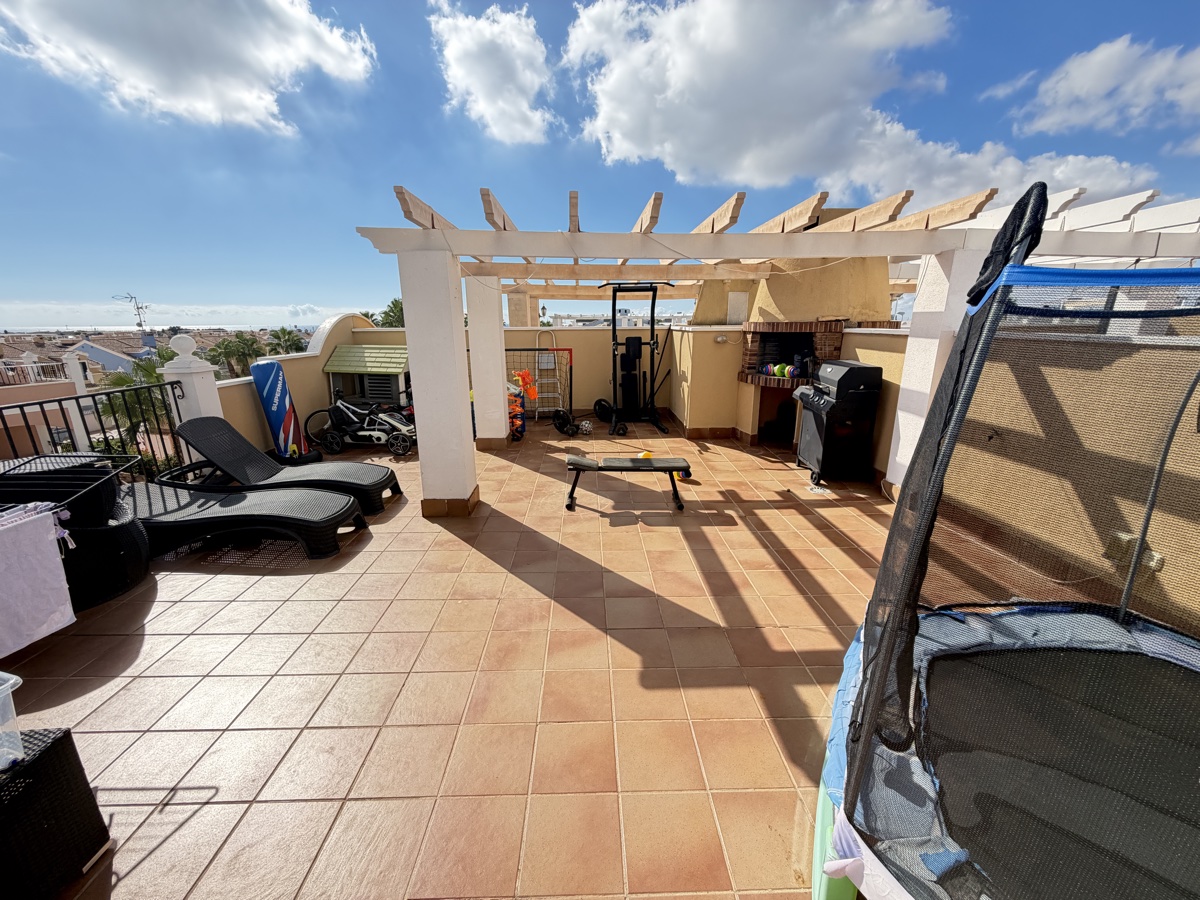For sale - 2 Bedroom 1 Bathroom Top Floor Apartment in Lomas De Cabo Roig - , Lomas De Cabo Roig, Alicante, Spain - Alicante