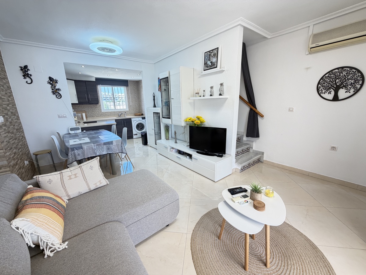 For sale - 3 Bedroom 1 Bathroom Apartment in Cabo Roig - , Cabo Roig, Alicante, Spain - Alicante
