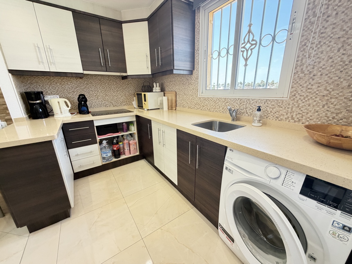 For sale - 3 Bedroom 1 Bathroom Apartment in Cabo Roig - , Cabo Roig, Alicante, Spain - Alicante