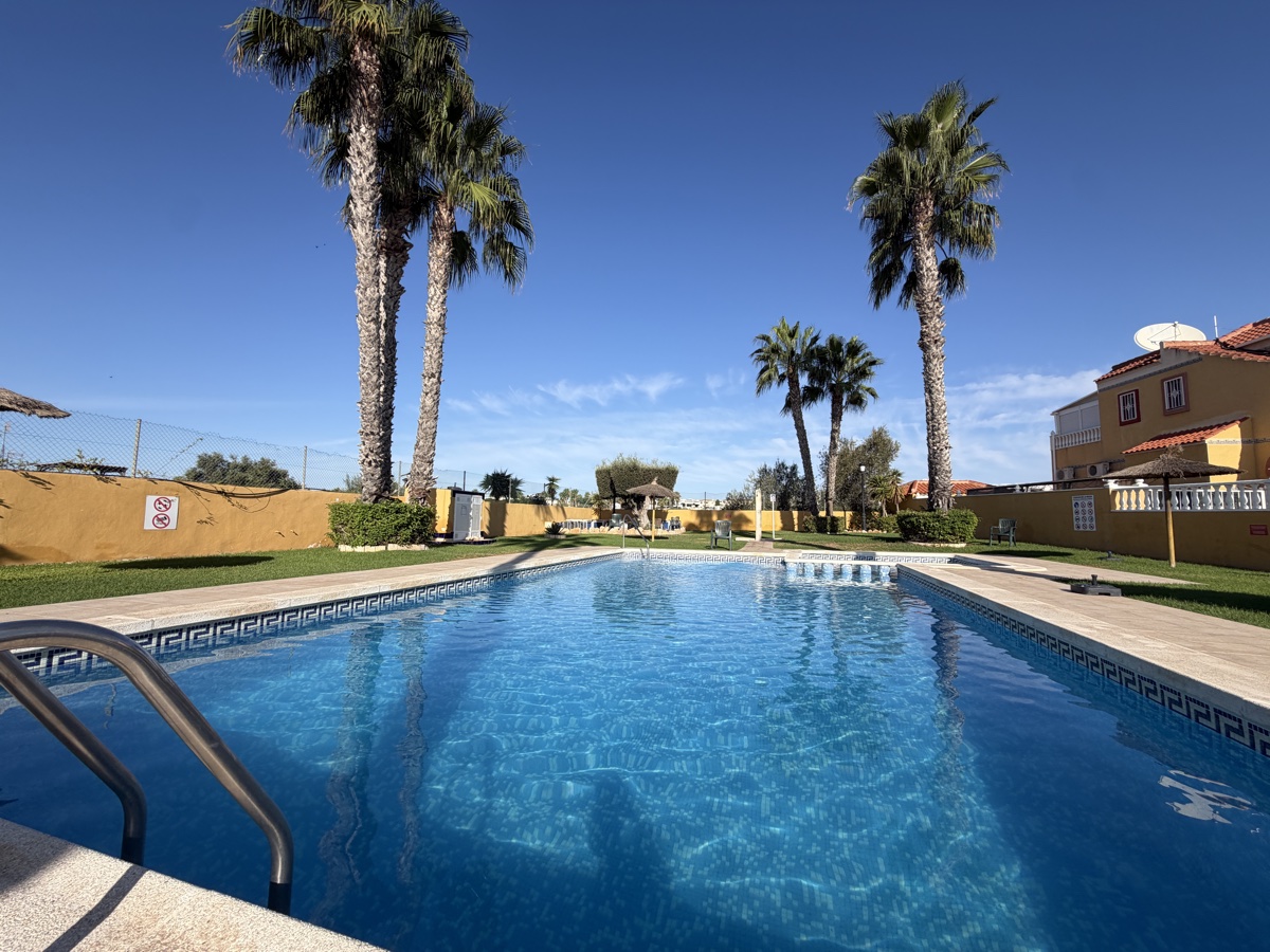For sale - 3 Bedroom 1 Bathroom Apartment in Cabo Roig - , Cabo Roig, Alicante, Spain - Alicante