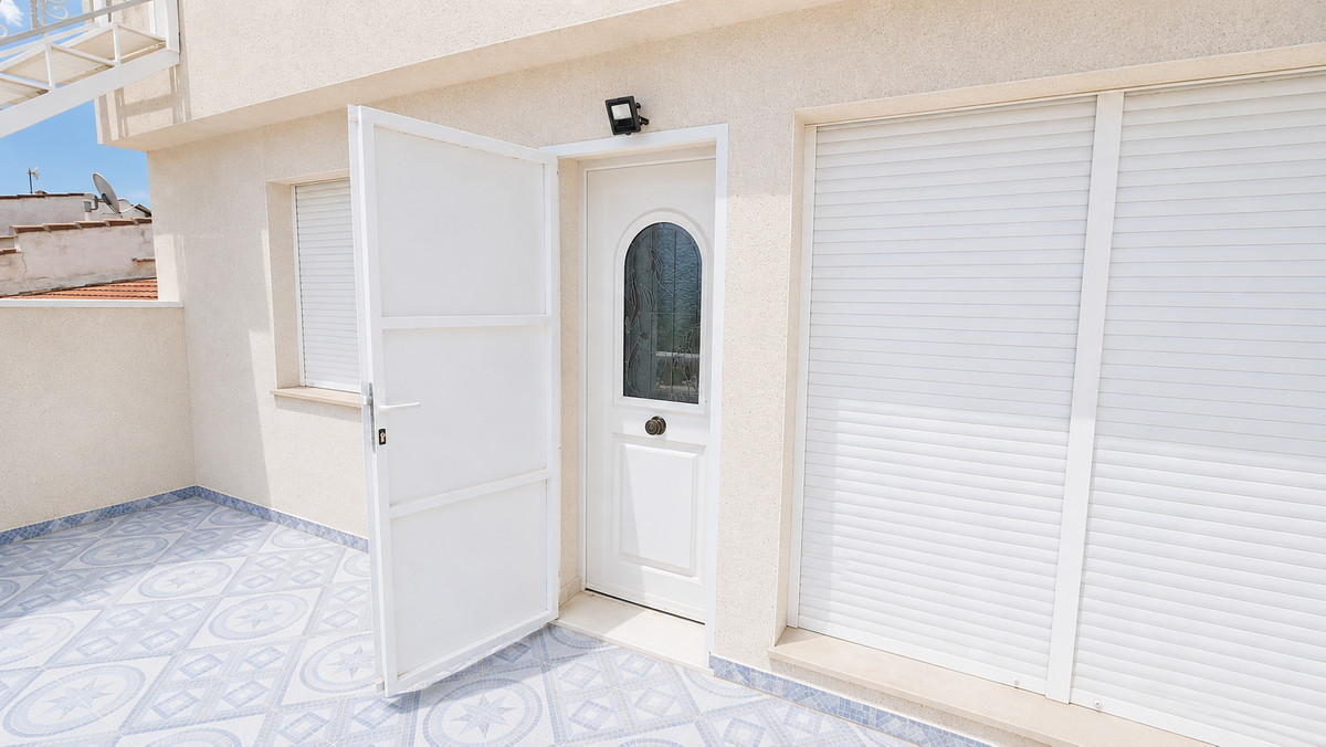 For sale - 3 Bedroom 2 Bathroom House - Townhouse in Rojales - Ciudad Quesada  - Alicante