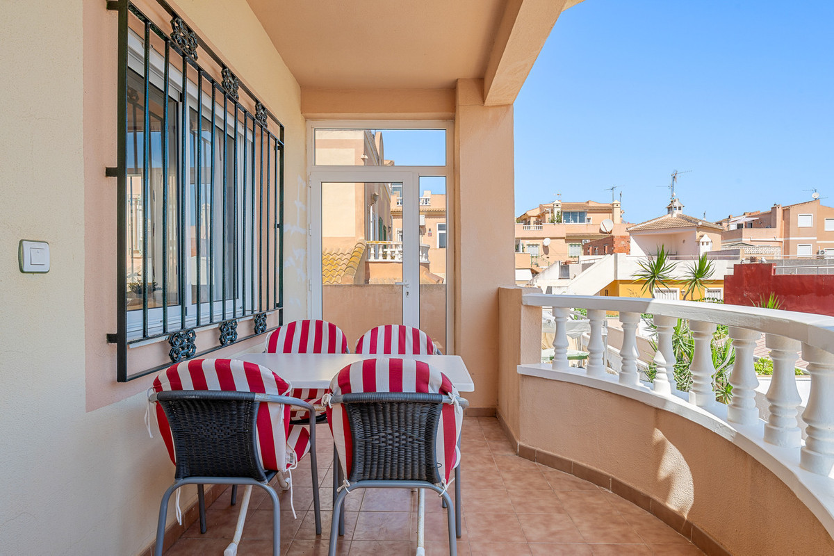 For sale - 3 Bedroom 2 Bathroom House - Bungalow in Orihuela - Lomas de Cabo Roig  - Alicante