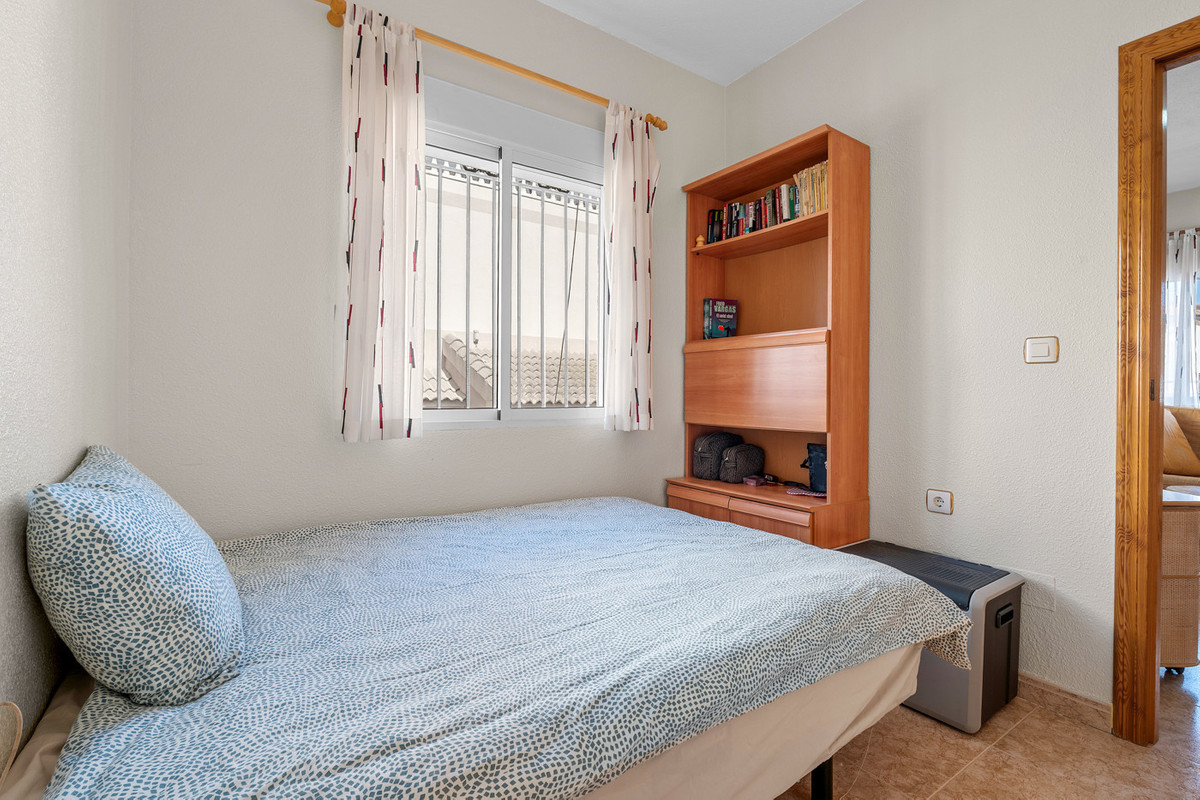 For sale - 3 Bedroom 2 Bathroom House - Bungalow in Orihuela - Lomas de Cabo Roig  - Alicante