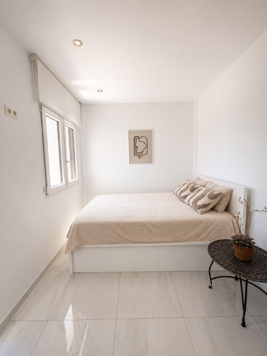 For sale - 3 Bedroom 3 Bathroom House - Semi-Detached House in Torrevieja - Torrevieja Centro  - Alicante