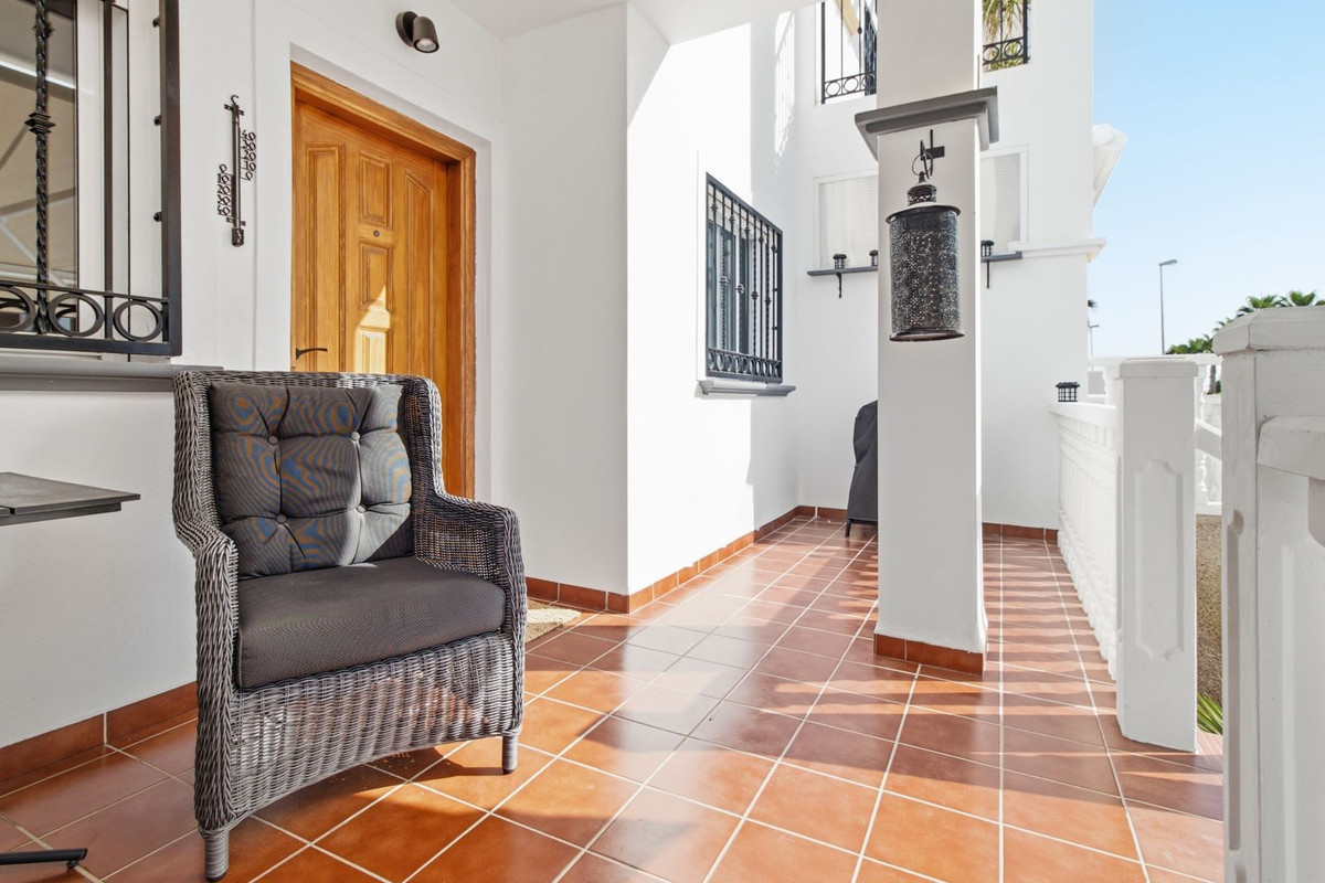 For sale - 2 Bedroom 1 Bathroom Apartment - Ground Floor Apartment in Orihuela - Punta Prima  - Alicante