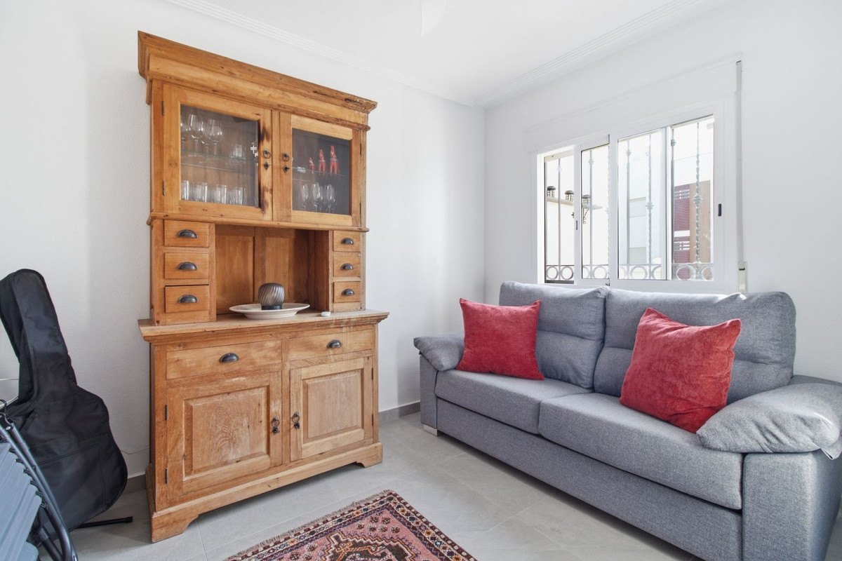 For sale - 2 Bedroom 1 Bathroom Apartment - Ground Floor Apartment in Orihuela - Punta Prima  - Alicante
