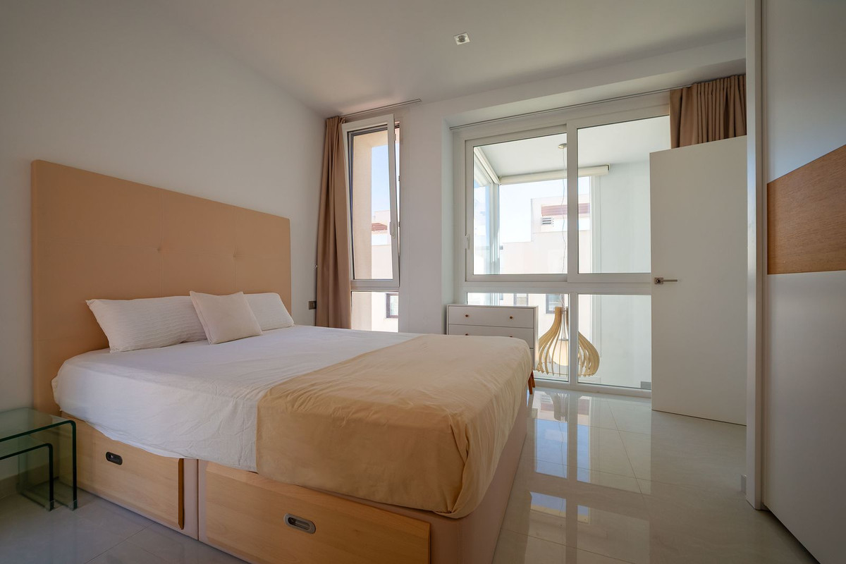For sale - 3 Bedroom 3 Bathroom House - Detached Villa in Rojales - Rojales Centro  - Alicante