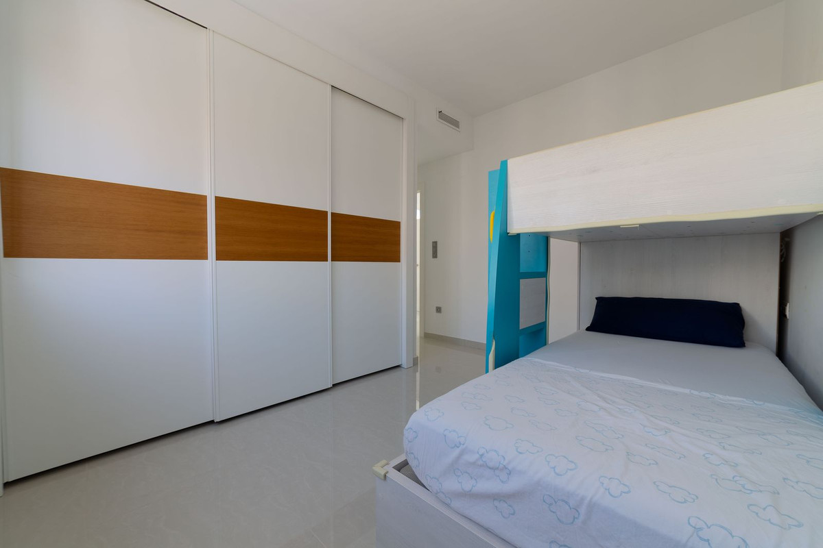 For sale - 3 Bedroom 3 Bathroom House - Detached Villa in Rojales - Rojales Centro  - Alicante