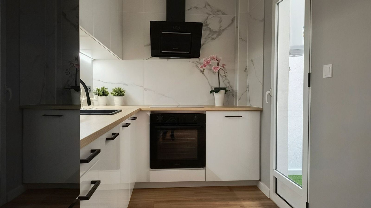 For sale - 3 Bedroom 2 Bathroom House - Semi-Detached House in Orihuela - Orihuela Costa  - Alicante