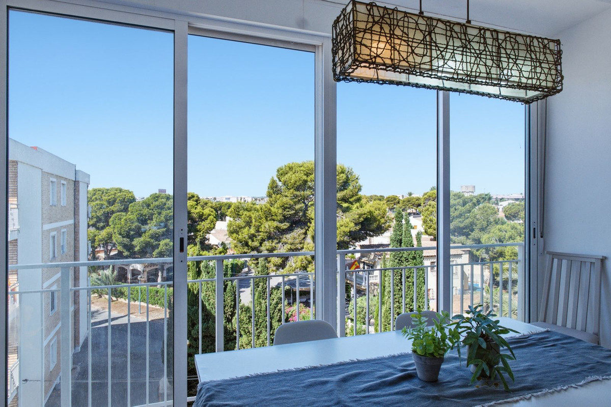 For sale - 3 Bedroom 1 Bathroom Apartment - Top Floor Apartment in Orihuela - Punta Prima  - Alicante