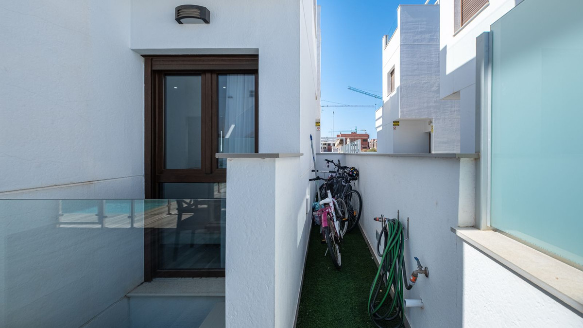 For sale - 3 Bedroom 4 Bathroom House - Detached Villa in Orihuela - Los Balcones  - Alicante