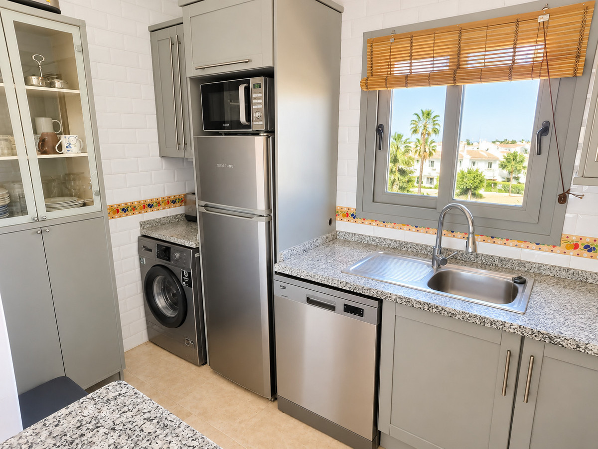 For sale - 2 Bedroom 2 Bathroom Apartment - Top Floor Apartment in Algorfa - La Finca Golf  - Alicante