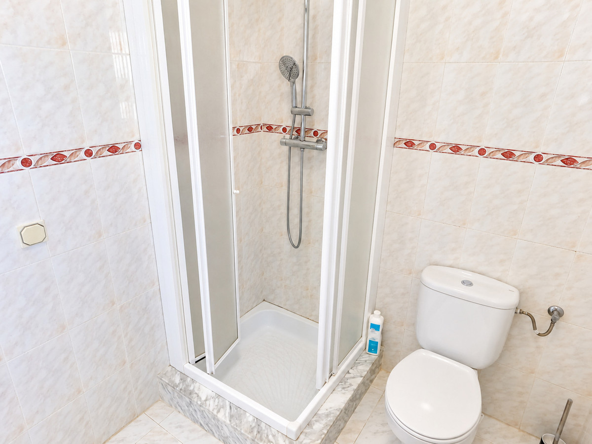 For sale - 3 Bedroom 2 Bathroom House - Detached Villa in Rojales - Ciudad Quesada  - Alicante