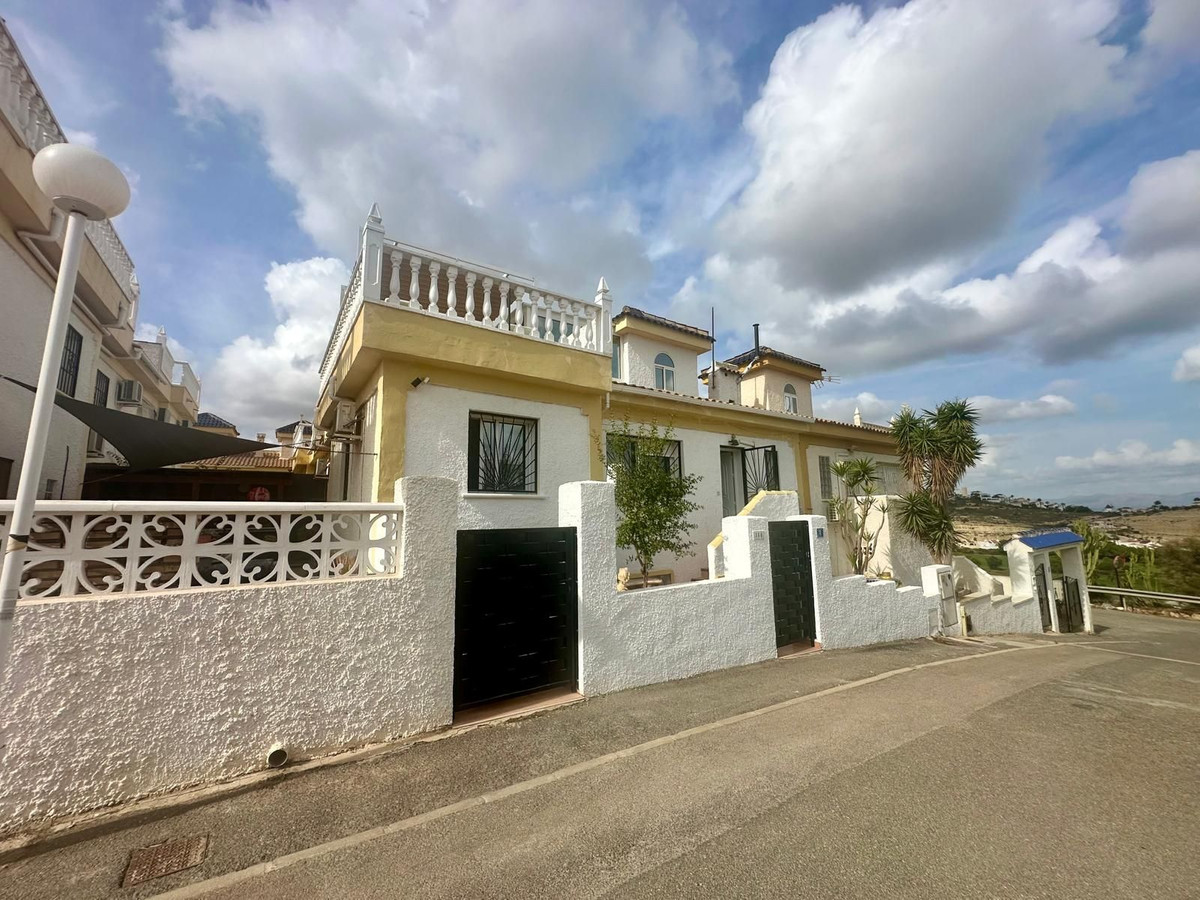 For sale - 2 Bedroom 1 Bathroom House - Bungalow in Rojales - Ciudad Quesada  - Alicante