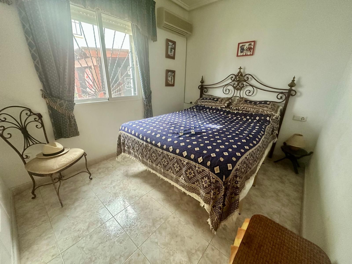 For sale - 2 Bedroom 1 Bathroom House - Bungalow in Rojales - Ciudad Quesada  - Alicante