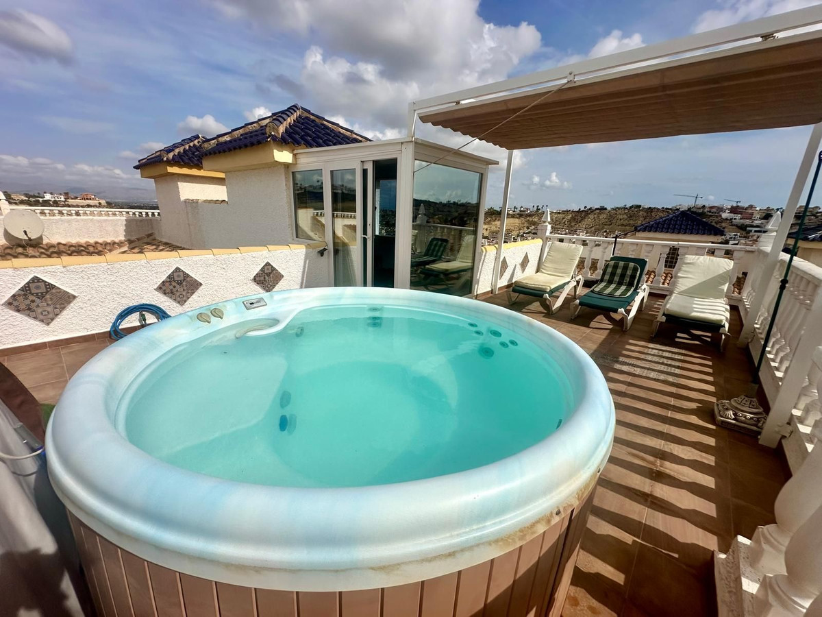 For sale - 2 Bedroom 1 Bathroom House - Bungalow in Rojales - Ciudad Quesada  - Alicante