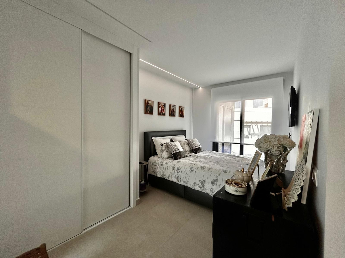 For sale - 3 Bedroom 2 Bathroom Apartment - Penthouse in Orihuela - Villamartin  - Alicante