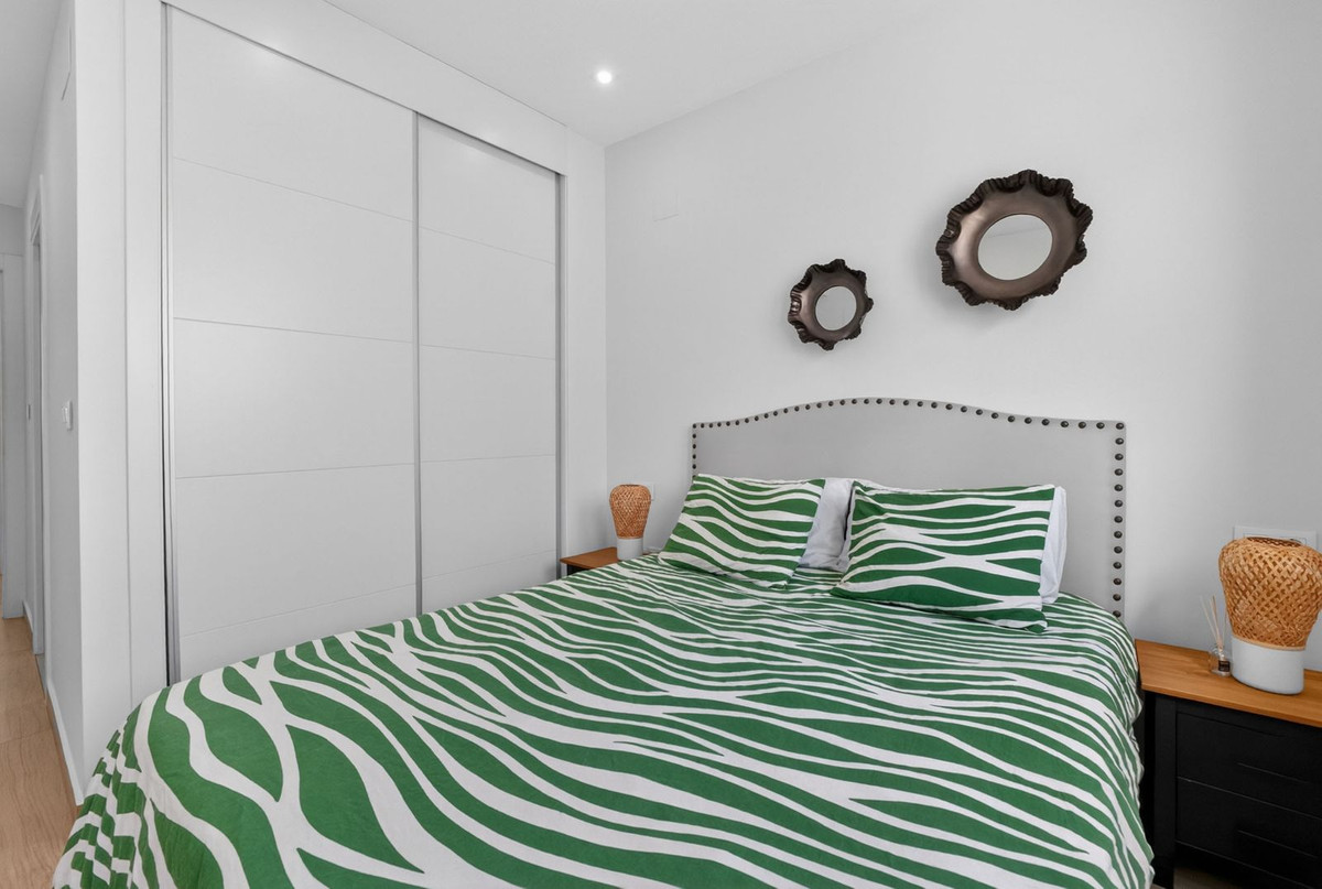 For sale - 2 Bedroom 2 Bathroom Apartment - Top Floor Apartment in Orihuela - Los Balcones  - Alicante