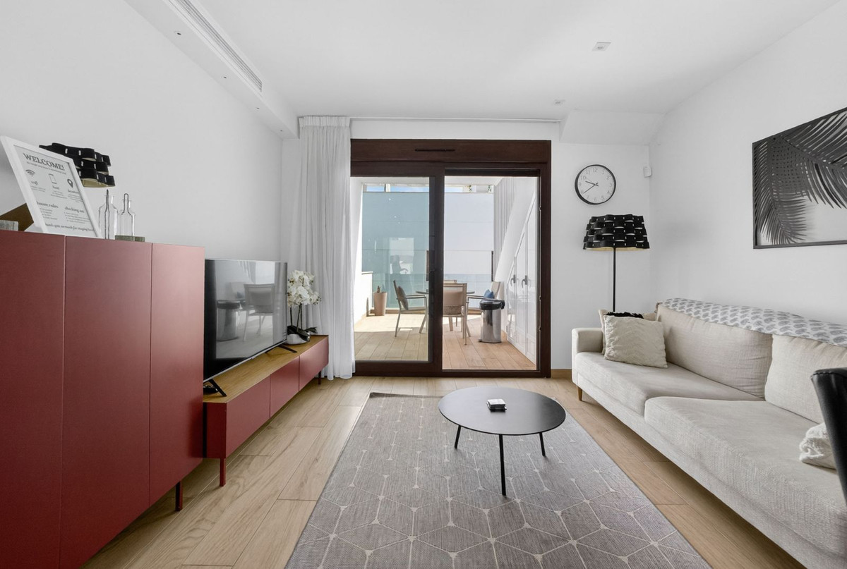 For sale - 2 Bedroom 2 Bathroom Apartment - Top Floor Apartment in Orihuela - Los Balcones  - Alicante