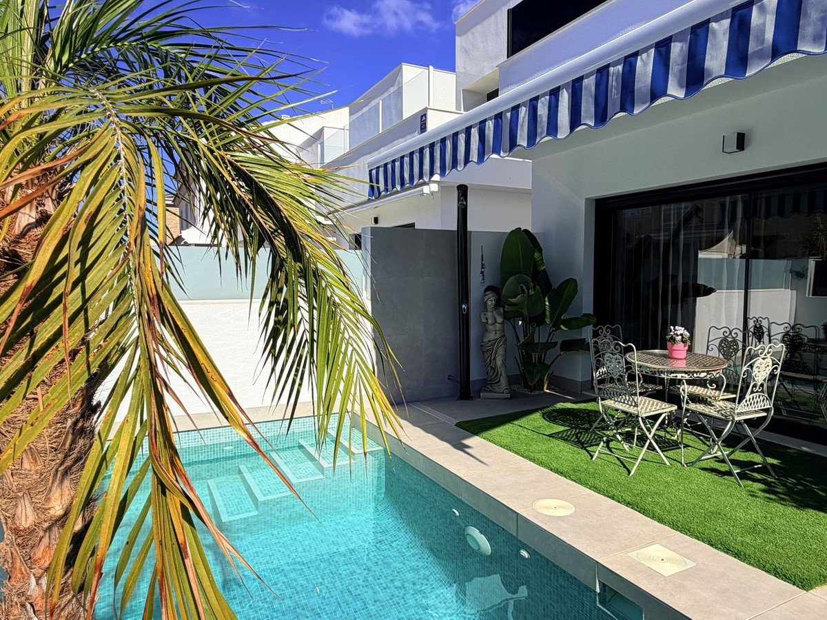 For sale - 3 Bedroom 2 Bathroom House - Semi-Detached House in San Pedro del Pinatar - San Pedro del Pinatar Centro  - Murcia