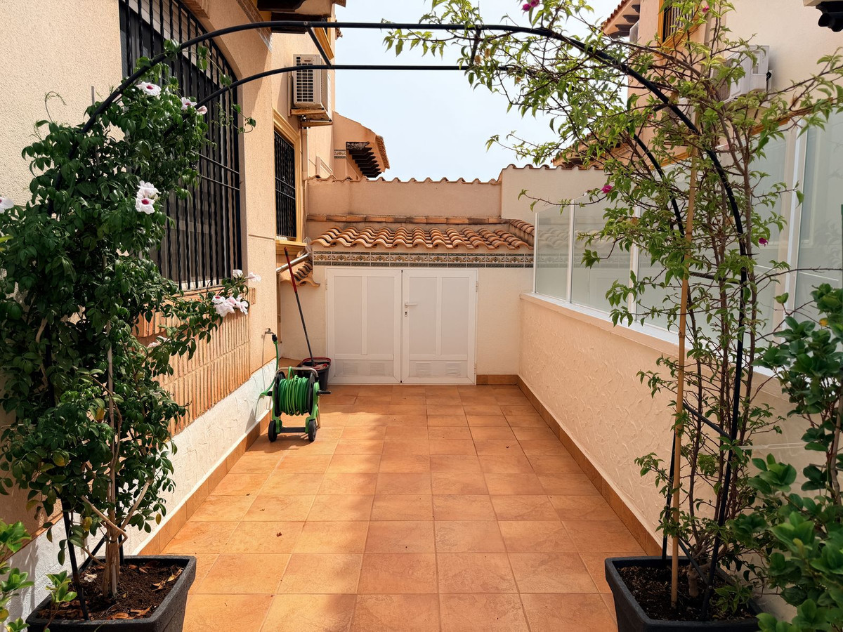 For sale - 3 Bedroom 2 Bathroom House - Quad in Orihuela - Orihuela Costa  - Alicante