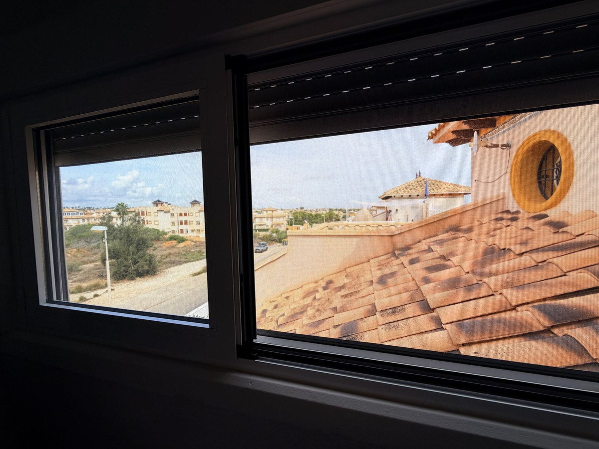 For sale - 3 Bedroom 2 Bathroom House - Quad in Orihuela - Orihuela Costa  - Alicante