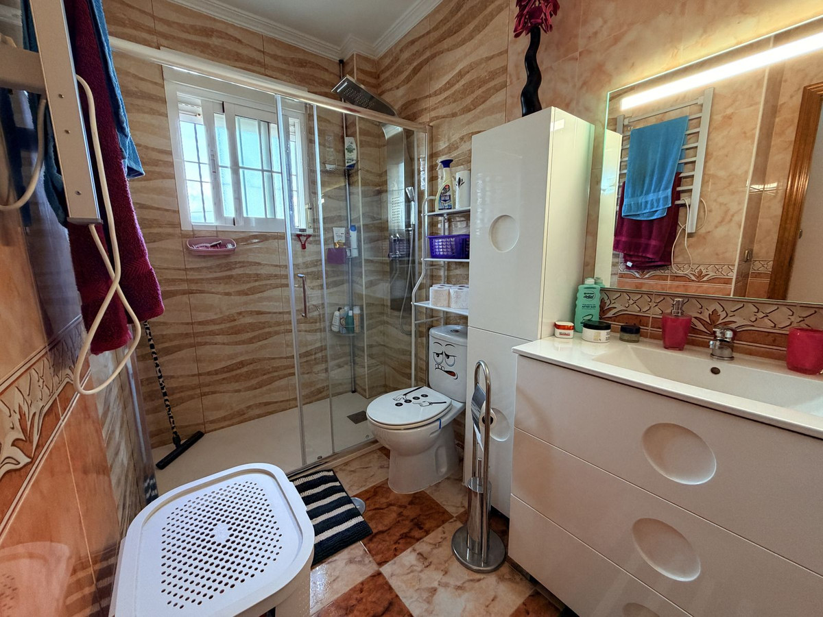 For sale - 3 Bedroom 2 Bathroom House - Quad in Orihuela - Orihuela Costa  - Alicante