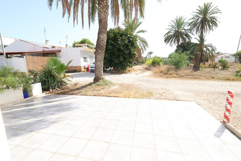 For sale - 3 Bedroom 1 Bathroom House - Bungalow in Torrevieja - La Siesta  - Alicante