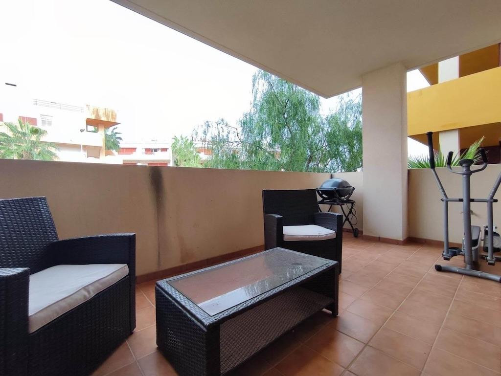 For sale - 2 Bedroom 1 Bathroom Apartment - Middle Floor Apartment in Orihuela - Punta Prima  - Alicante
