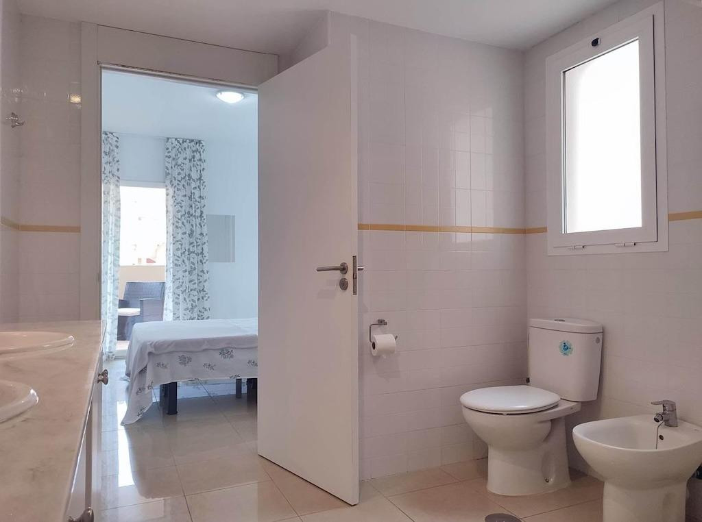 For sale - 2 Bedroom 1 Bathroom Apartment - Middle Floor Apartment in Orihuela - Punta Prima  - Alicante