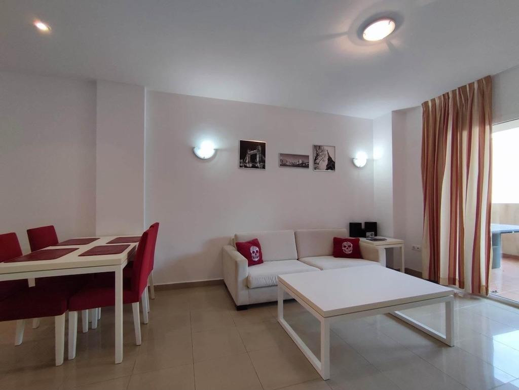 For sale - 2 Bedroom 1 Bathroom Apartment - Middle Floor Apartment in Orihuela - Punta Prima  - Alicante