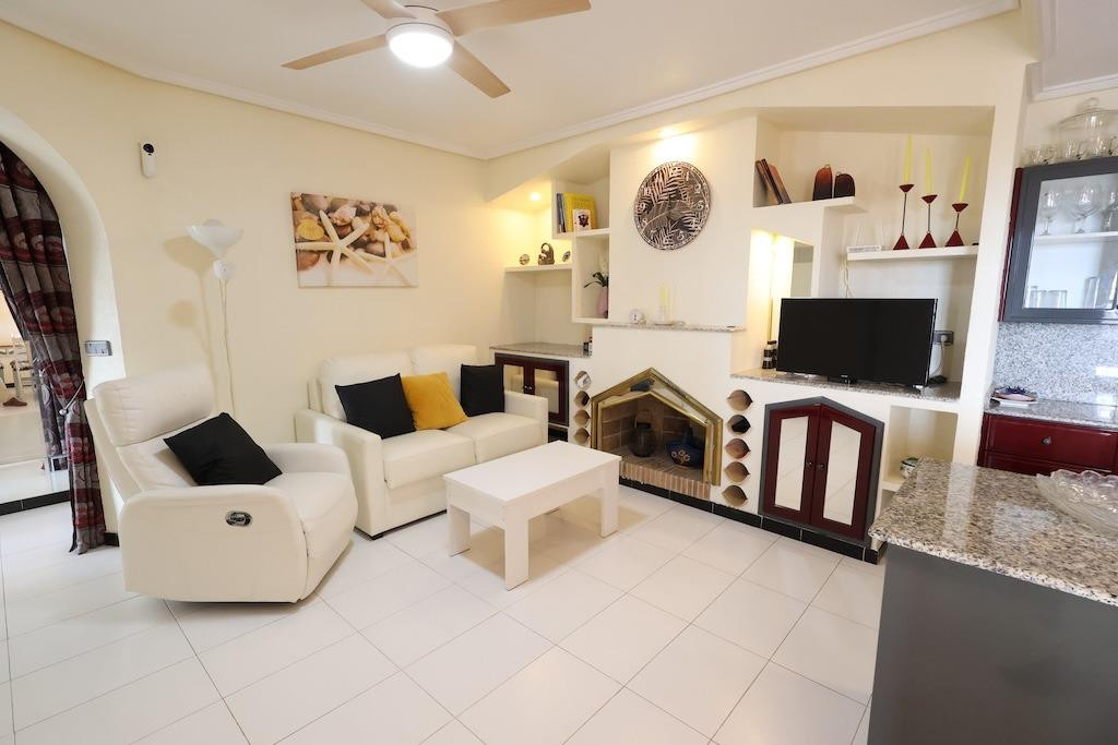 For sale - 2 Bedroom 1 Bathroom Apartment - Ground Floor Apartment in Orihuela - Los Altos  - Alicante