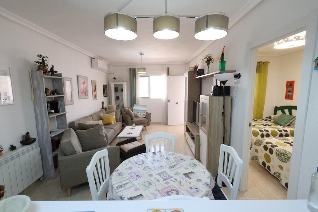 For sale - 2 Bedroom 1 Bathroom House - Bungalow in Orihuela - Orihuela Costa  - Alicante