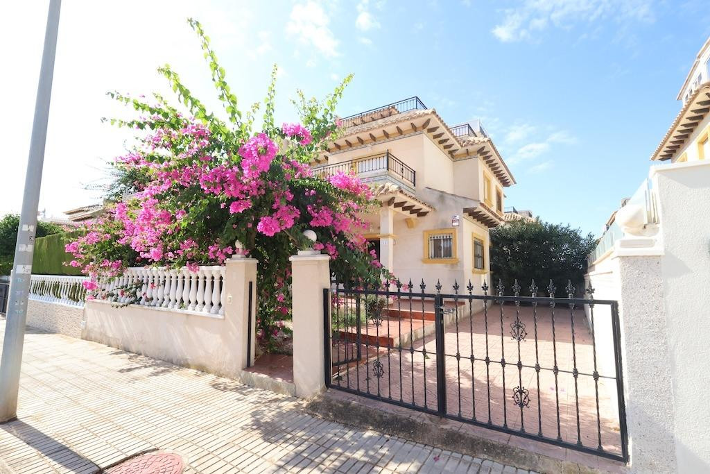 For sale - 2 Bedroom 1 Bathroom House - Townhouse in Orihuela - Playa Flamenca  - Alicante
