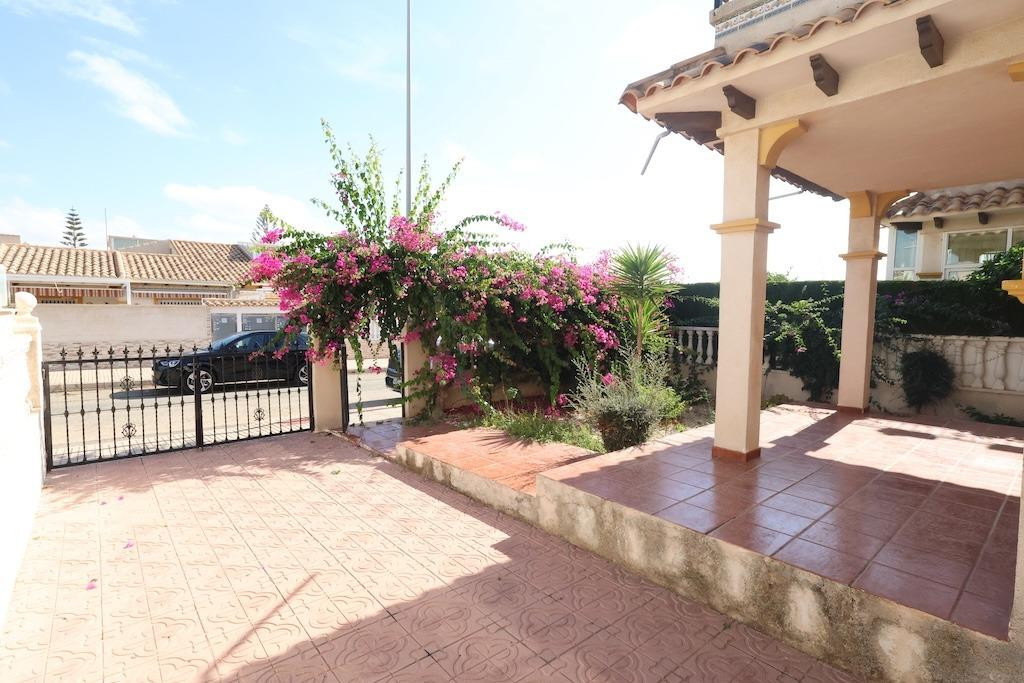 For sale - 2 Bedroom 1 Bathroom House - Townhouse in Orihuela - Playa Flamenca  - Alicante