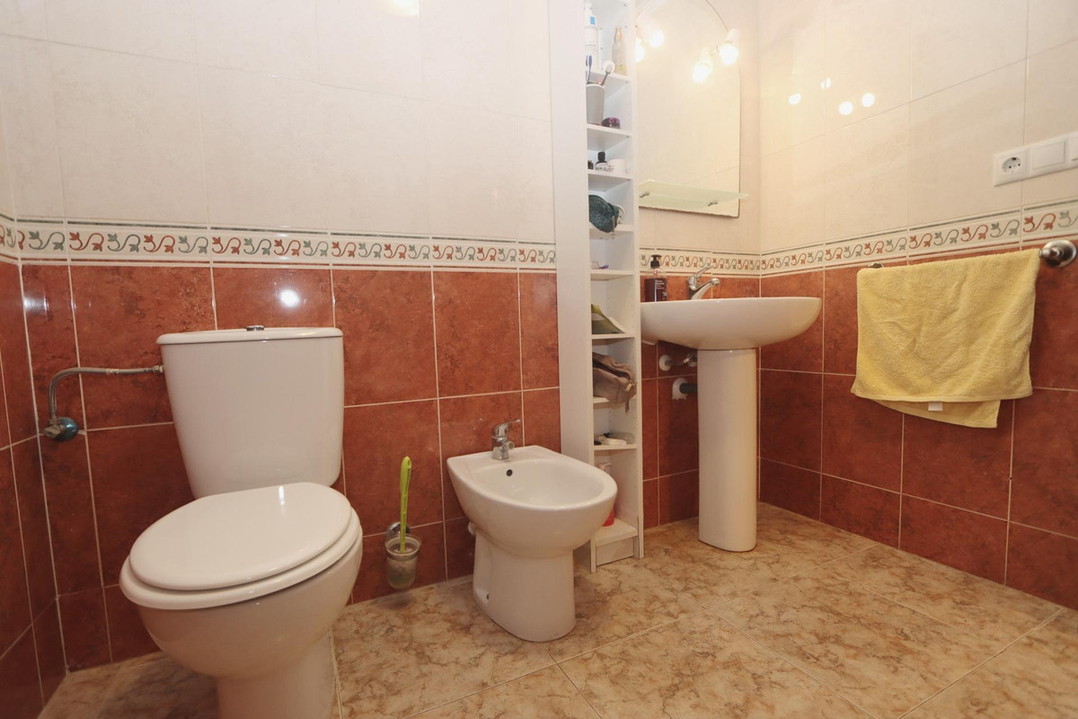 For sale - 2 Bedroom 1 Bathroom Apartment - Middle Floor Apartment in Orihuela - Orihuela Costa  - Alicante