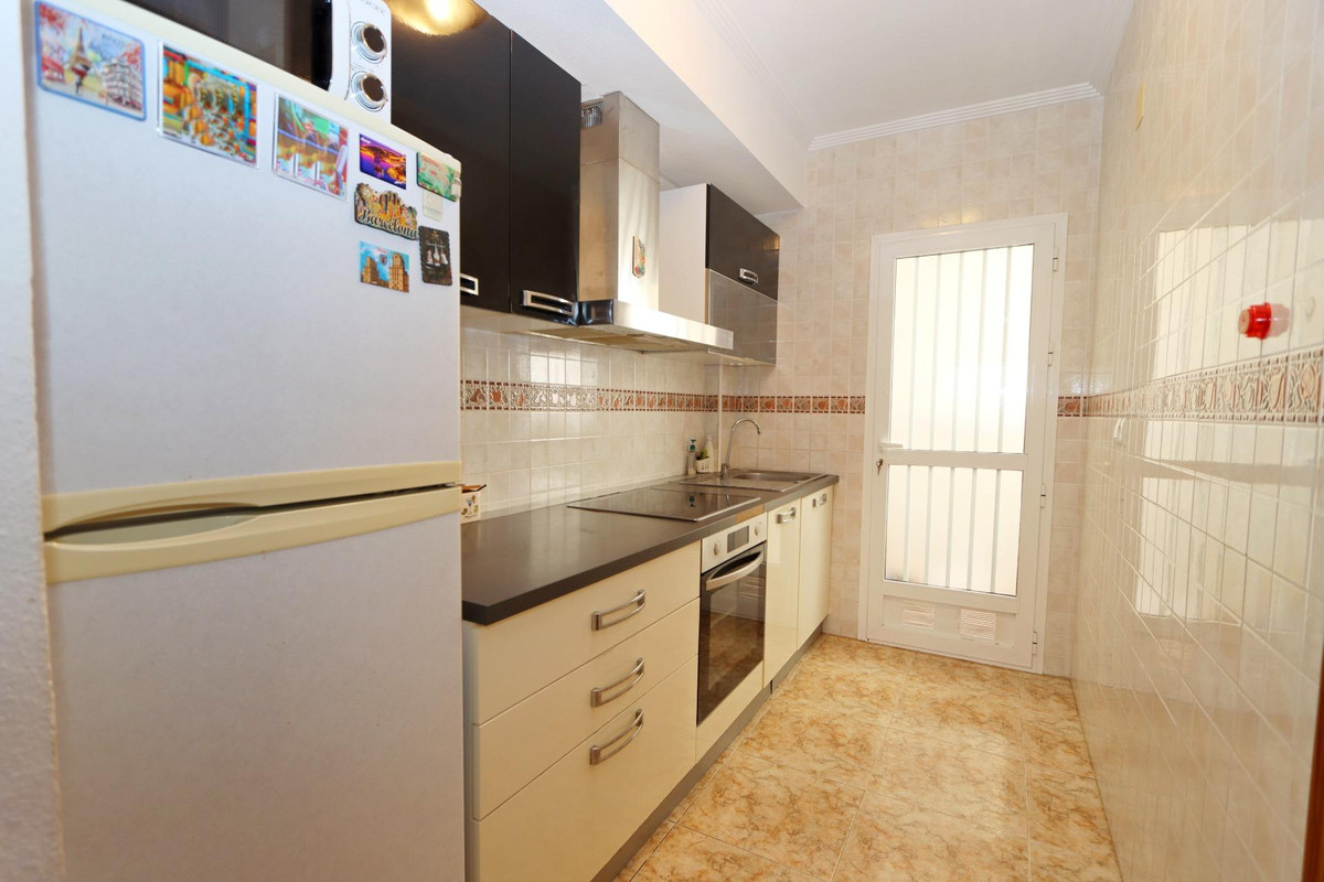 For sale - 2 Bedroom 1 Bathroom Apartment - Middle Floor Apartment in Orihuela - Orihuela Costa  - Alicante