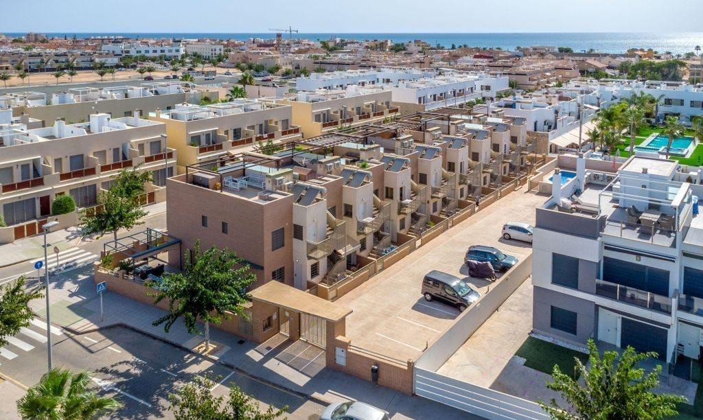 For sale - 2 Bedroom 2 Bathroom Apartment - Penthouse in Pilar de la Horadada - Torre de la Horadada  - Alicante