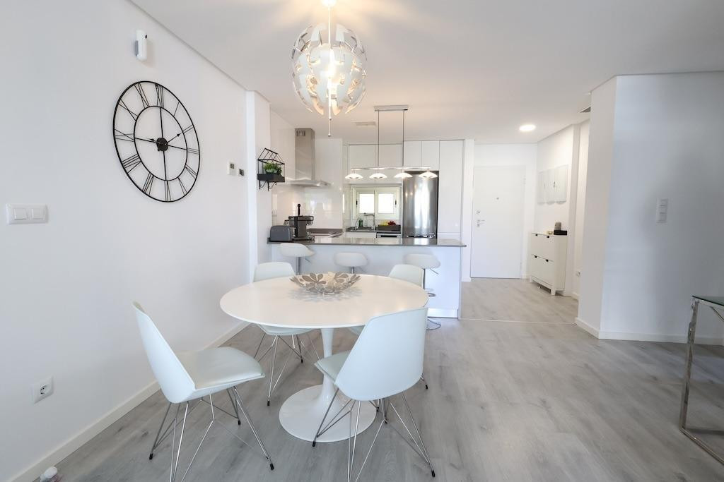 For sale - 2 Bedroom 2 Bathroom Apartment - Middle Floor Apartment in Orihuela - Los Dolses  - Alicante