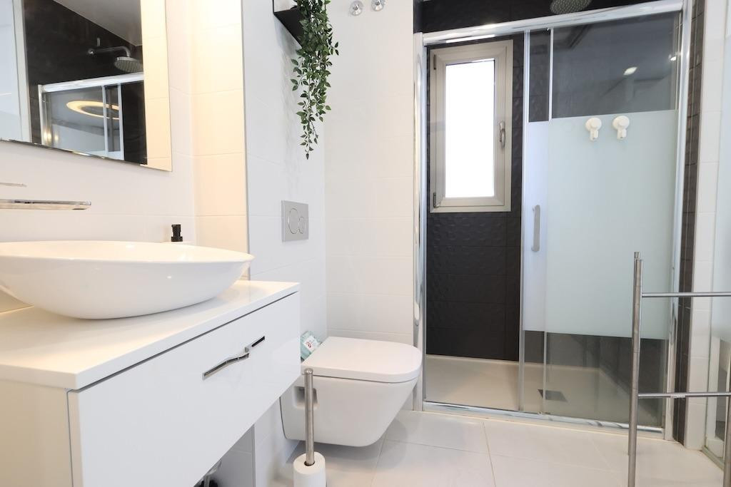 For sale - 2 Bedroom 2 Bathroom Apartment - Middle Floor Apartment in Orihuela - Los Dolses  - Alicante