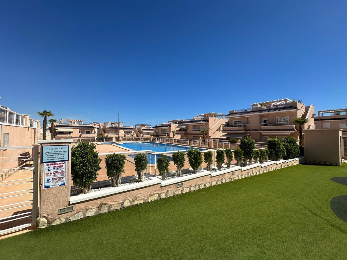 For sale - 2 Bedroom 2 Bathroom Apartment - Ground Floor Apartment in Orihuela - Punta Prima  - Alicante