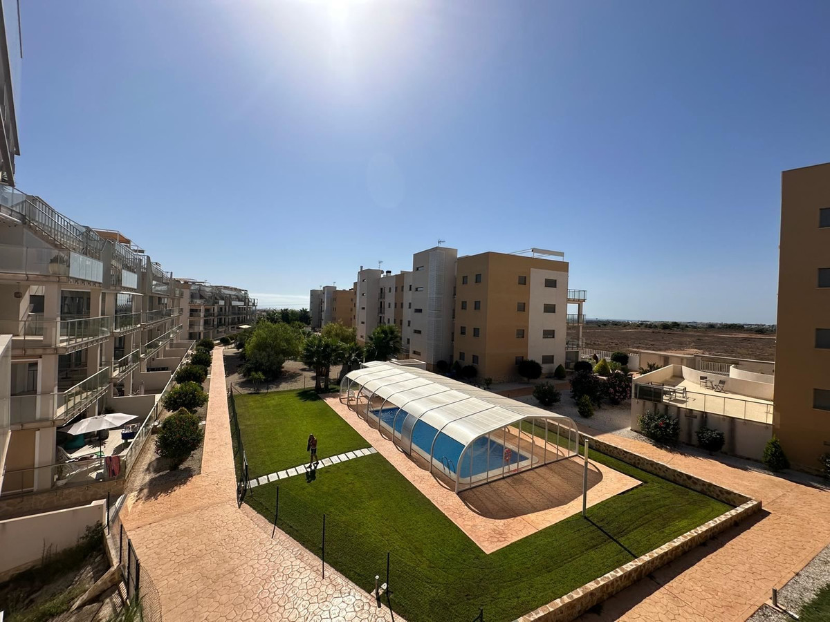 For sale - 3 Bedroom 2 Bathroom Apartment - Middle Floor Apartment in Orihuela - Los Dolses  - Alicante
