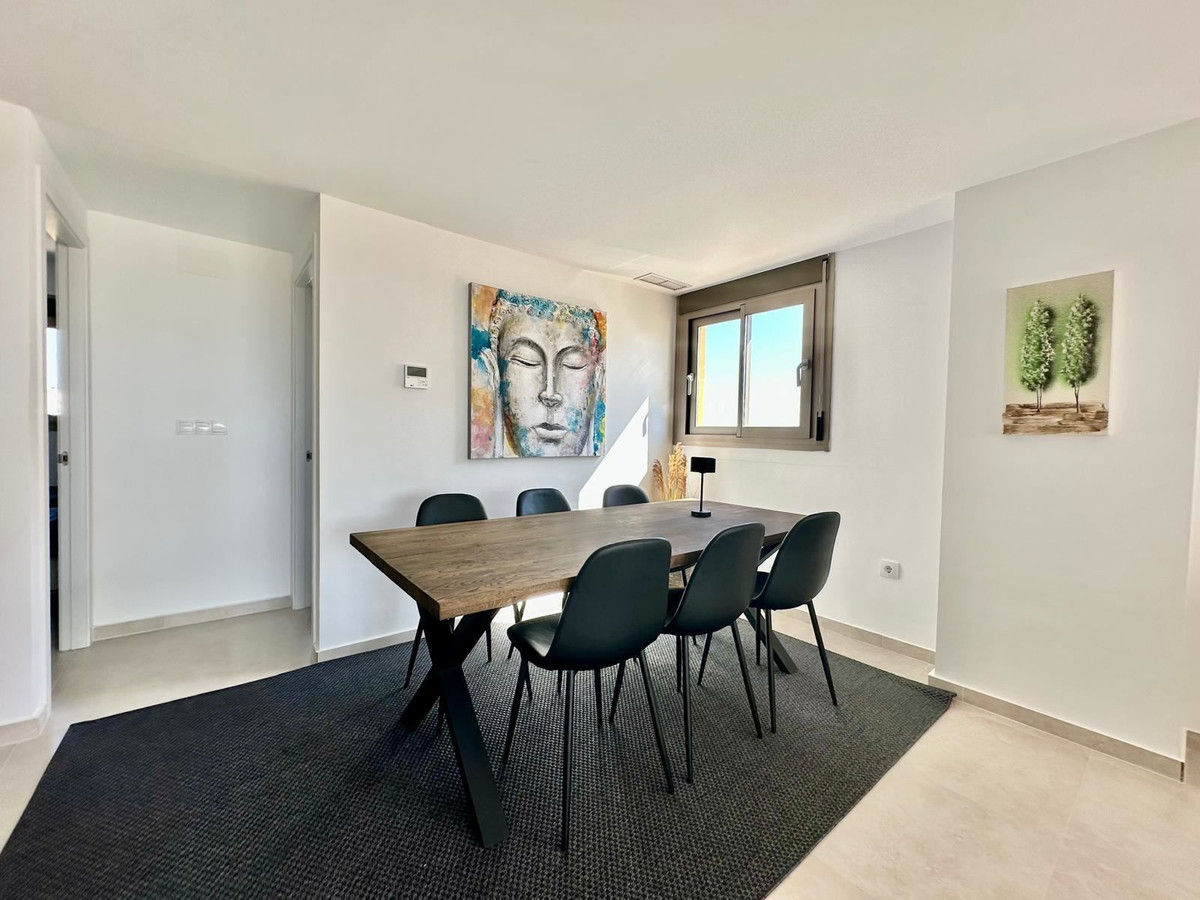 For sale - 3 Bedroom 2 Bathroom Apartment - Middle Floor Apartment in Orihuela - Los Dolses  - Alicante