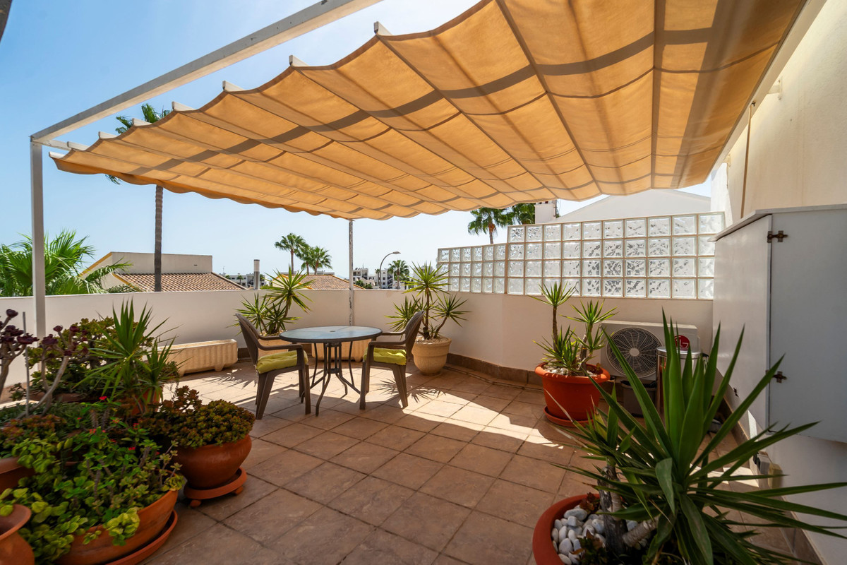 For sale - 3 Bedroom 2 Bathroom House - Detached Villa in Orihuela - Los Dolses  - Alicante