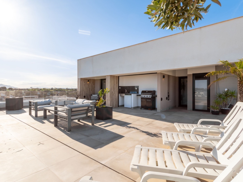 3 Bedroom 4 Bathroom Apartment - Top Floor Apartment in San Javier